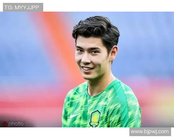 中国足球高颜值球星盘点 助力中国足球崛起的年轻帅气力量 中国足球高颜值球星盘点 助力中国足球崛起的年轻帅气力量