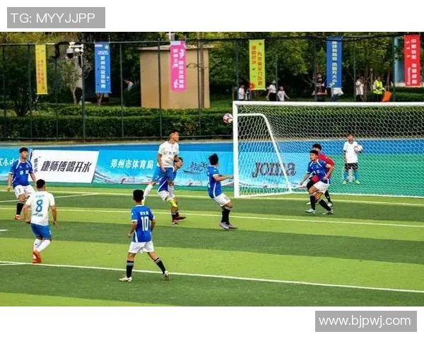 足球巨星荣耀登场激情点燃俱乐部赛场狂欢盛宴